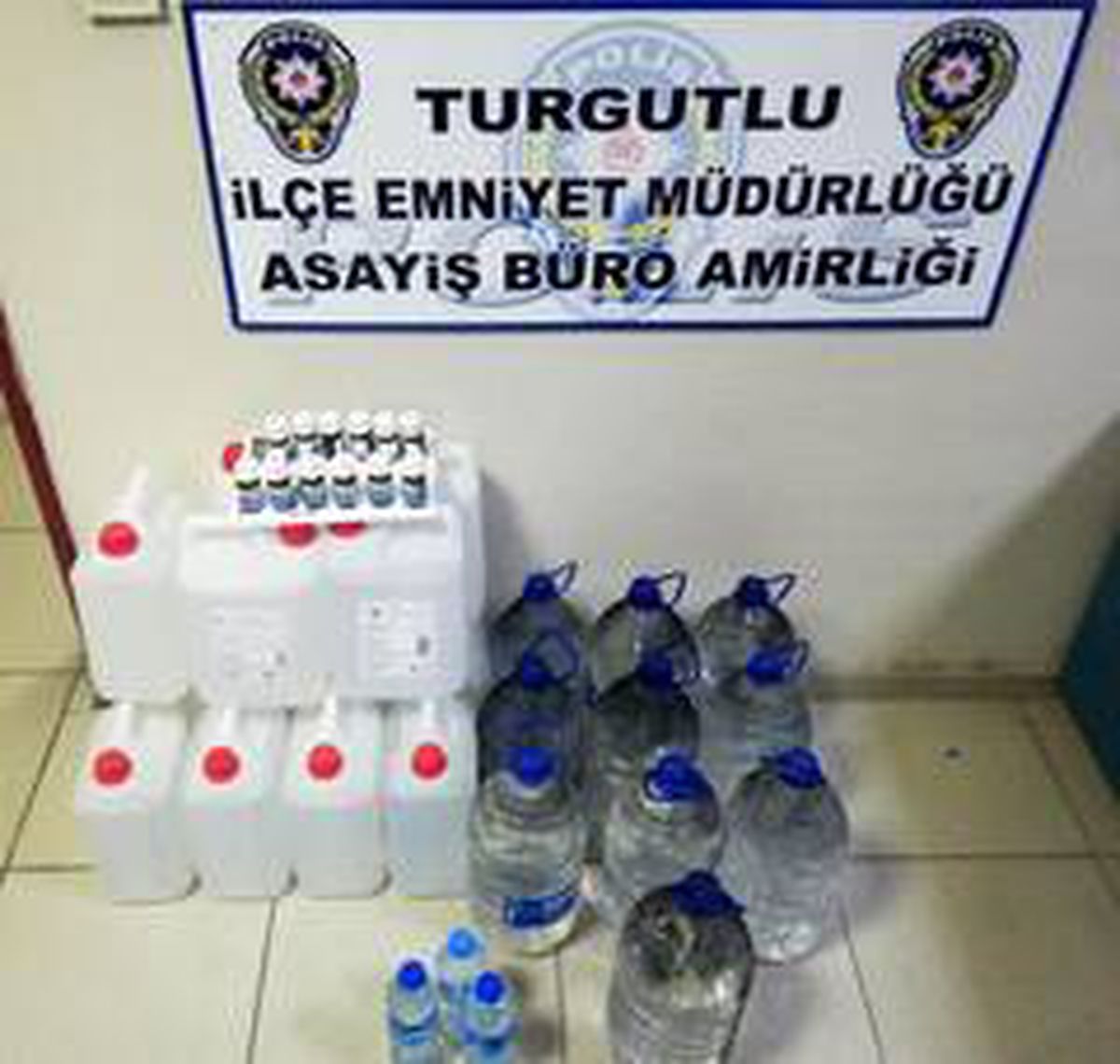 Turgutlu emniyetinden kaçak içki operasyonu