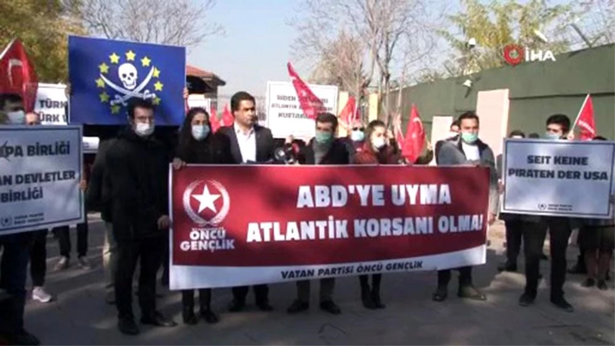 Türk gemisine korsan baskın Almanya Büyükelçiliği önünde protesto edildi