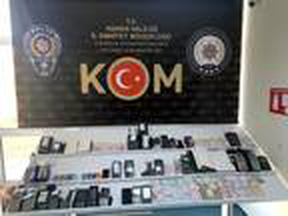 Son dakika haberleri: Adana\'da \'kredi kartı\' çetesine operasyon: 30 gözaltı