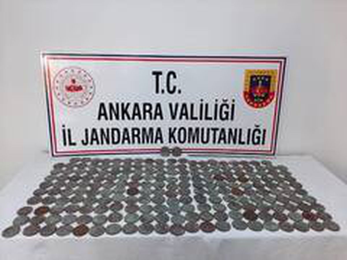 Başkent\'te tarihi eser operasyonu