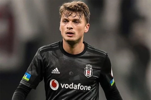 Beşiktaş'ta Adem Ljajic, sakatlığı nedeniyle F.Bahçe maçında oynayamayacak