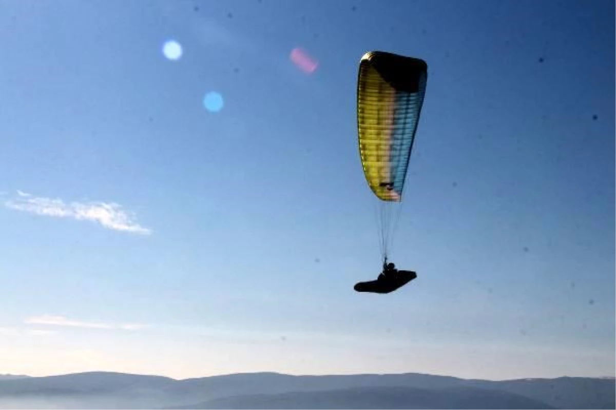 Erbaa\'da yamaç paraşütü etkinliği
