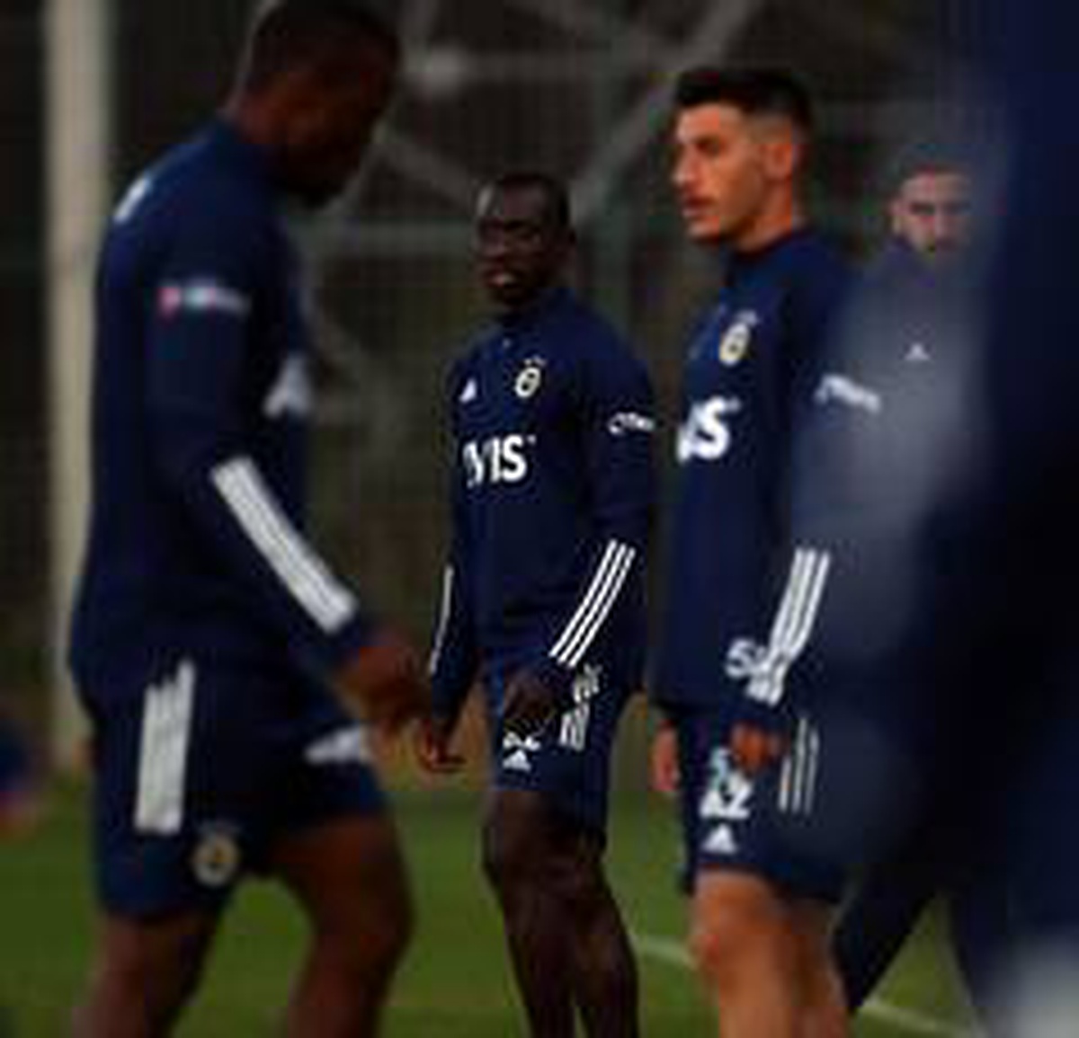 Fenerbahçe, Beşiktaş derbisi için kampa girdi