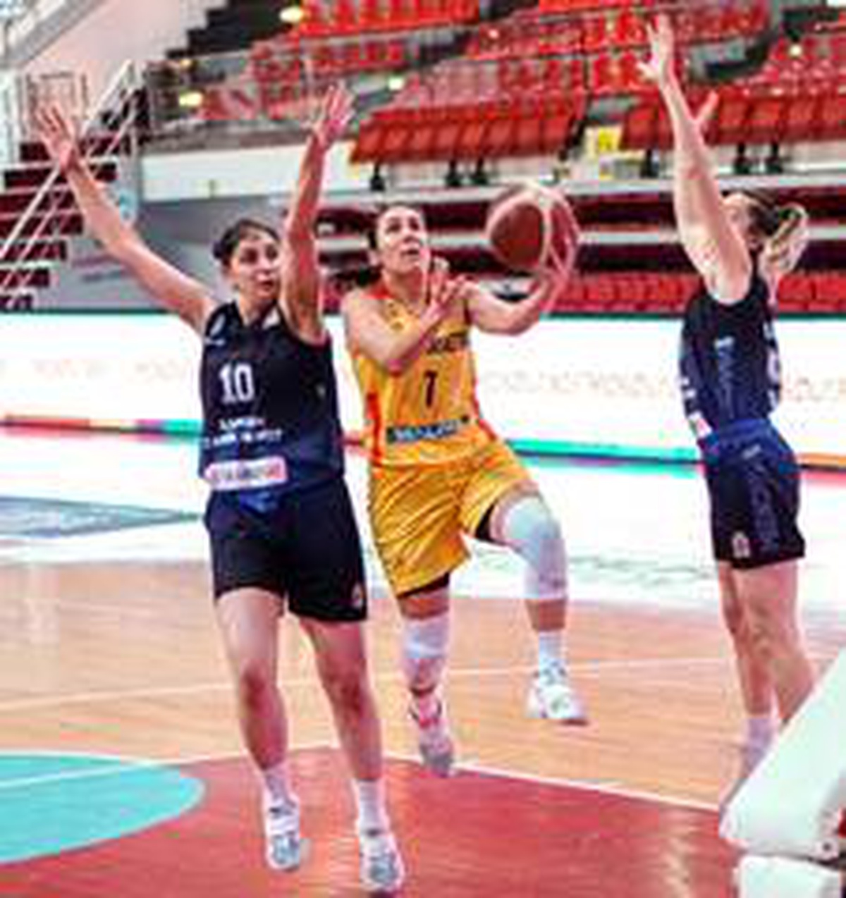Türkiye Kadınlar Basketbol Ligi: Kayseri Basketbol: 107 Canik Belediyesi: 54
