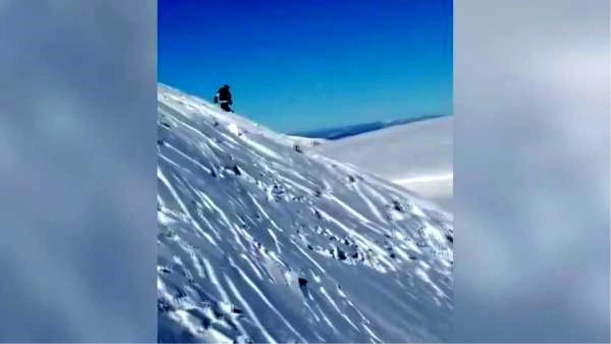 ABD\'de kayakçılar çığ altında kalmaktan son anda kurtuldu