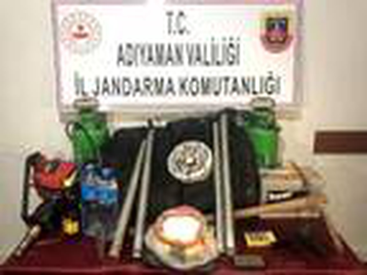 Adıyaman\'da kaçak kazıya 7 gözaltı