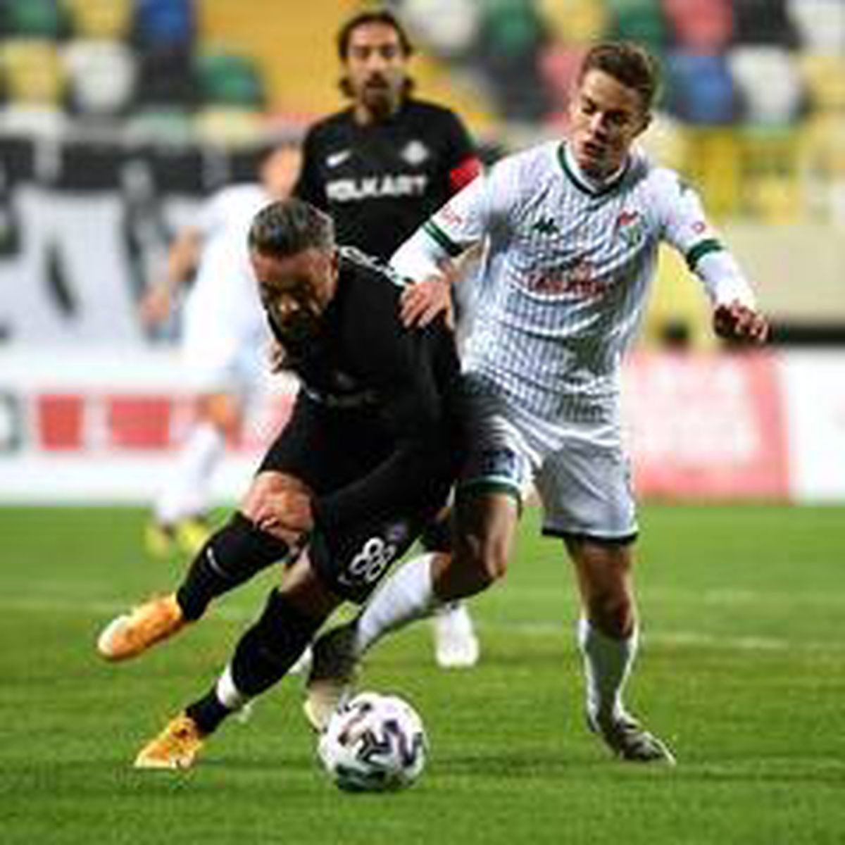 Bursaspor deplasmanda 13 puan kaybetti