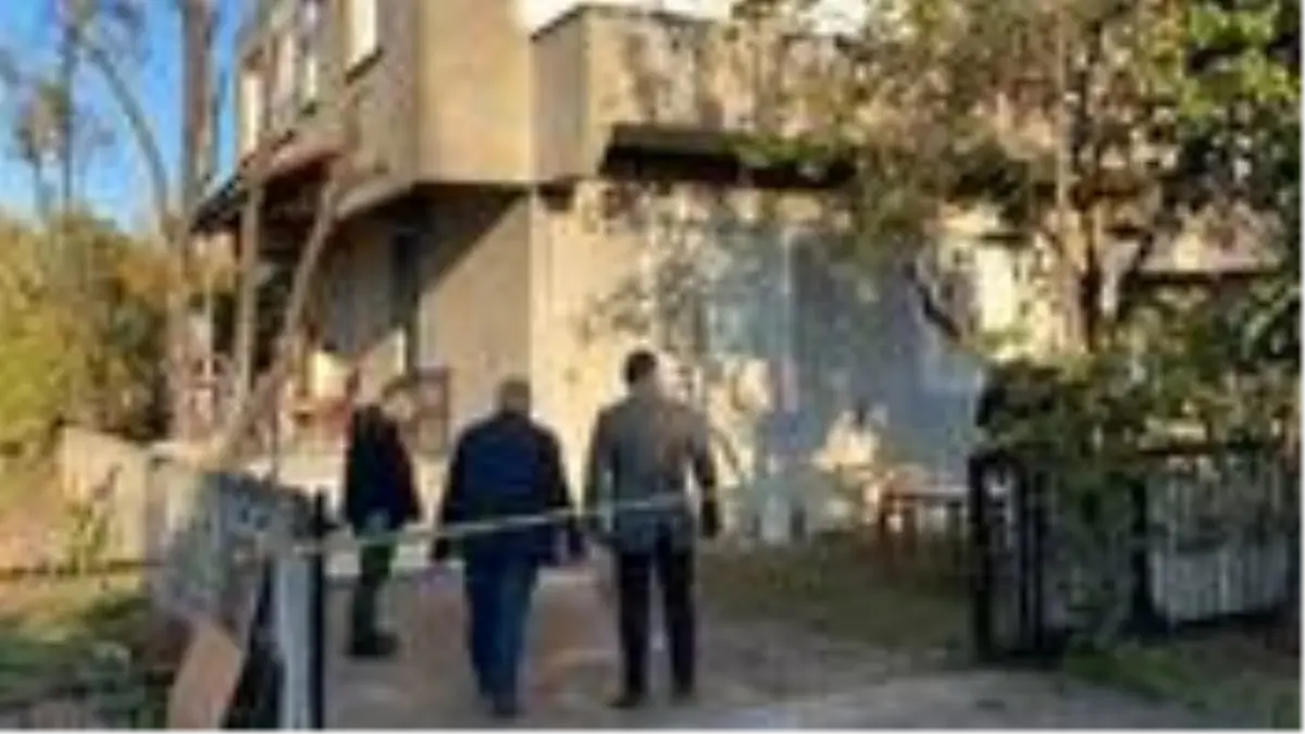 Cinnet getiren kayınpeder dehşet saçtı! Torunlarının gözü önünde gelinini vurup, intihar etti