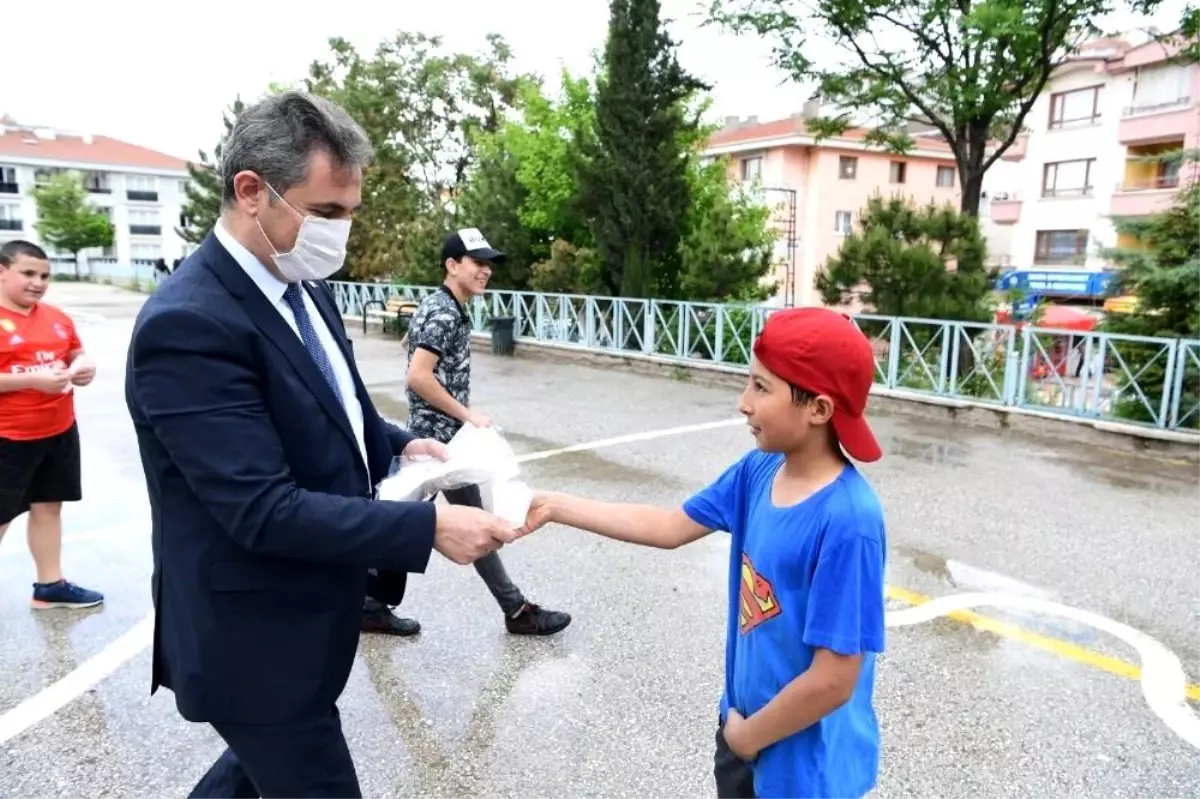 Mamak Belediye Başkanı Köse\'den maske denetimi