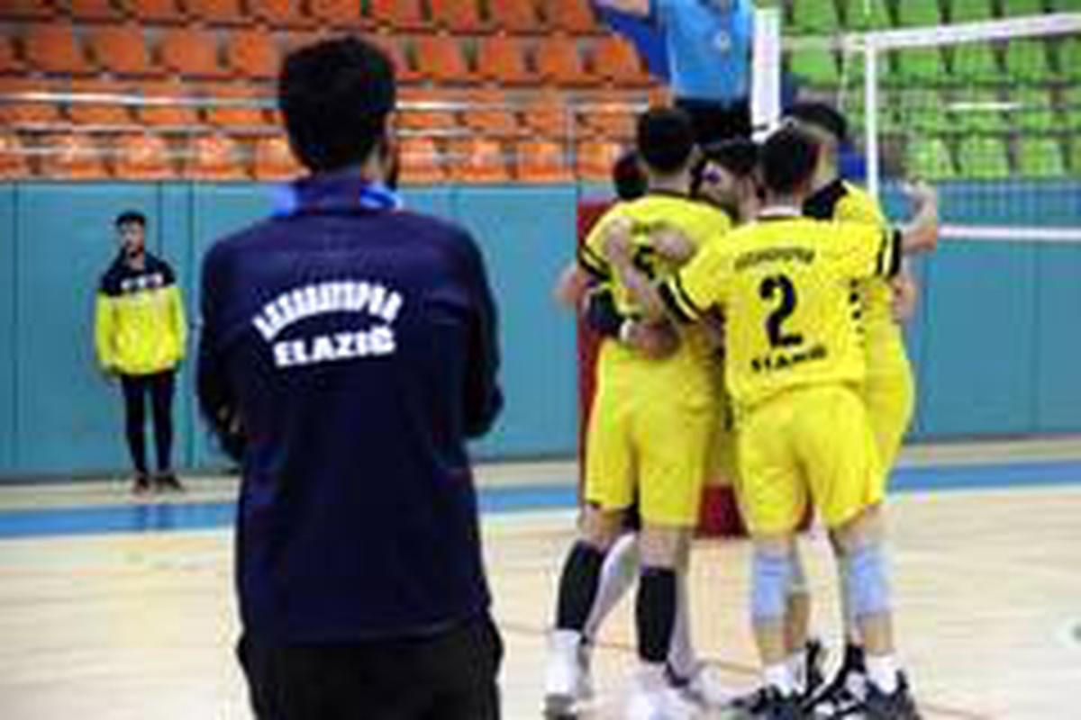 Voleybol 2. Lig: Elazığ Aksaray Gençlik: 0 Seyhan Belediye: 3