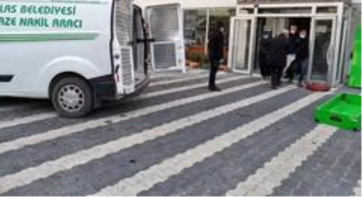 24 yaşındaki genç kız, kaldığı rezidansta kendini asarak hayatına son verdi