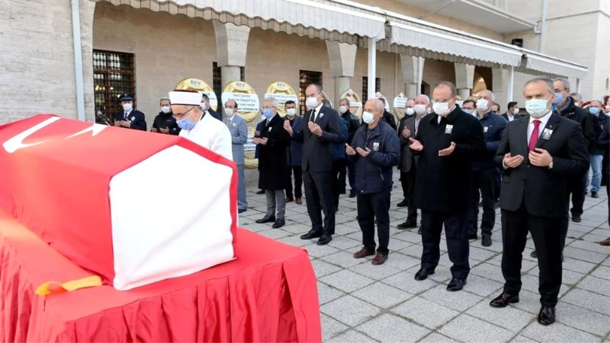 Vefat eden emekli Vali Zekai Gümüşdiş son yolculuğuna uğurlandı