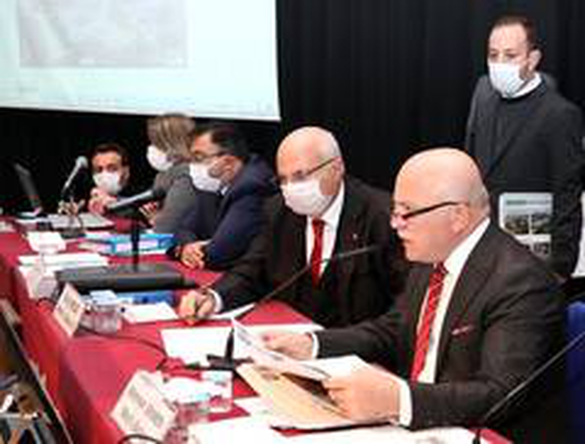 Büyükşehir\'in bütçesi oy birliğiyle kabul edildi