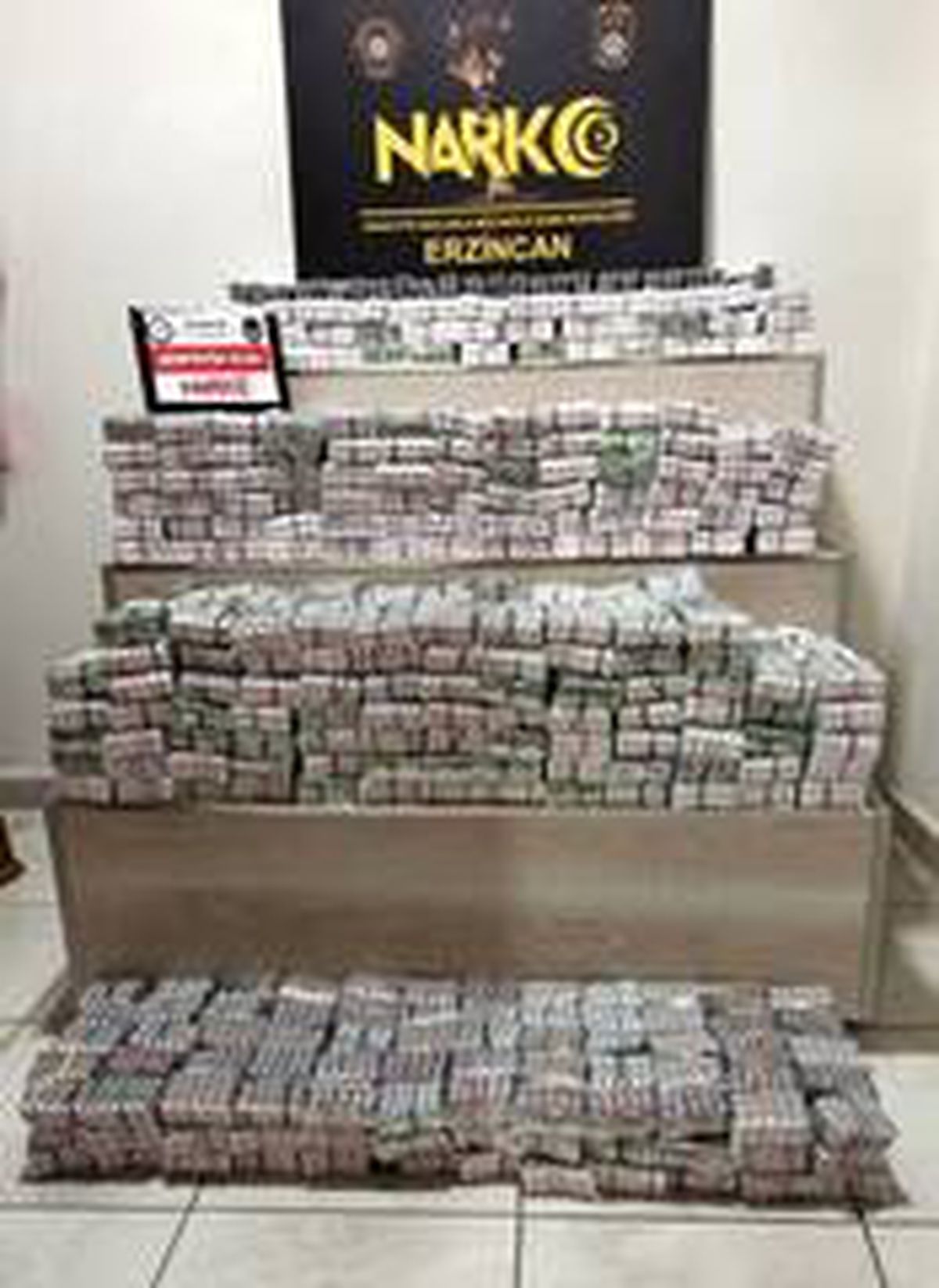 Erzincan\'da 124 bin 260 adet sentetik hap ele geçirildi