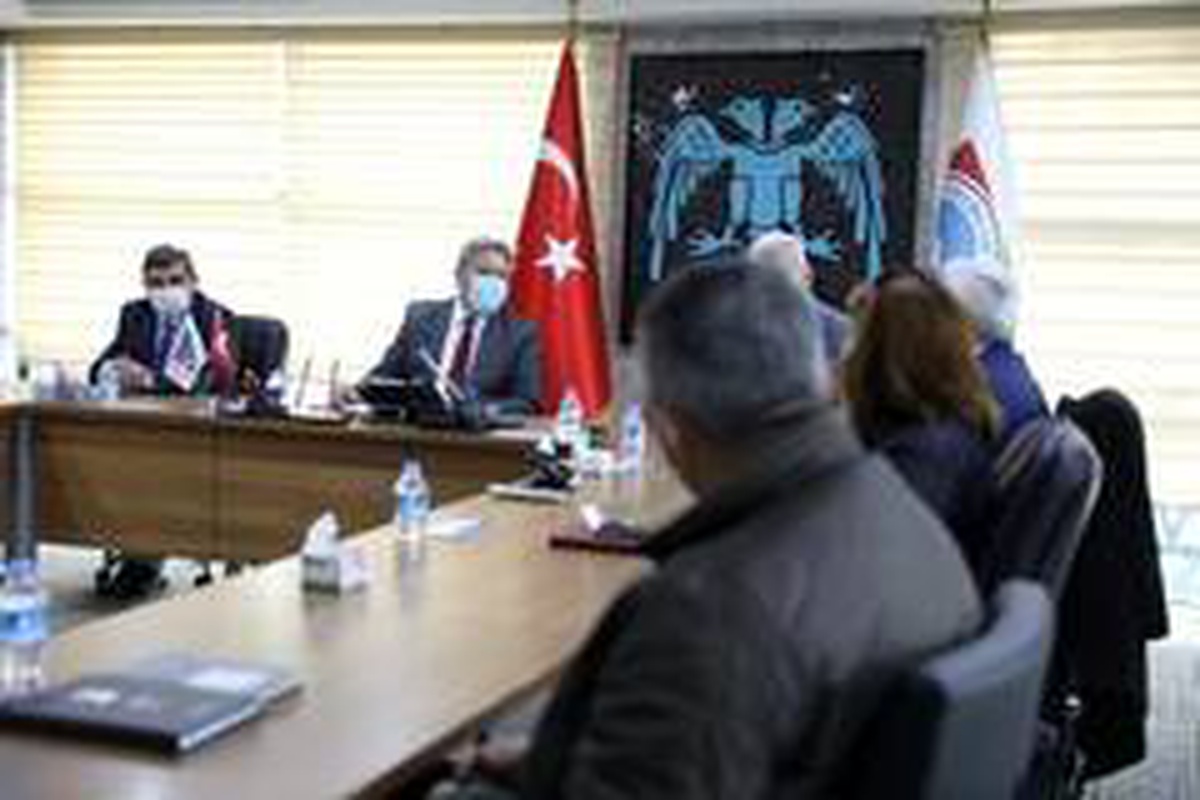Mahallelerin ihtiyaçları muhtarlardan dinleniyor