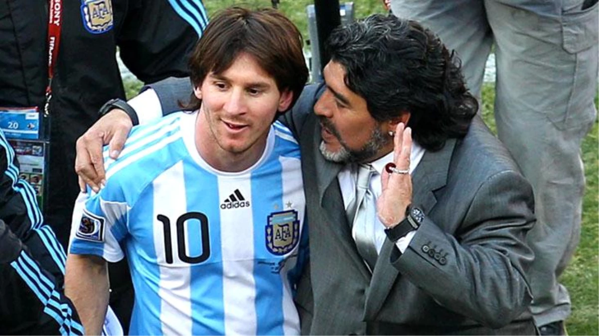 Messi, attığı golü Maradona\'nın Newell\'s formasıyla kutlayarak efsaneyi andı