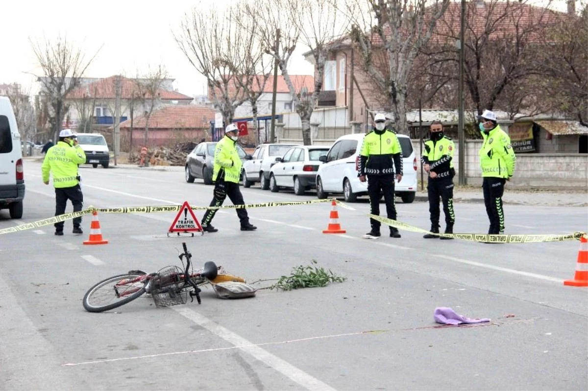 Otomobilin çarptığı bisikletli yaşlı adam ağır yaralandı