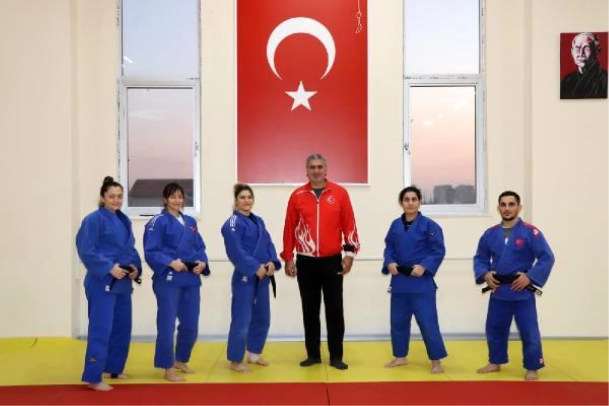 Paralimpik Judo Milli Takımı\'nın kampı Karaman\'da devam ediyor