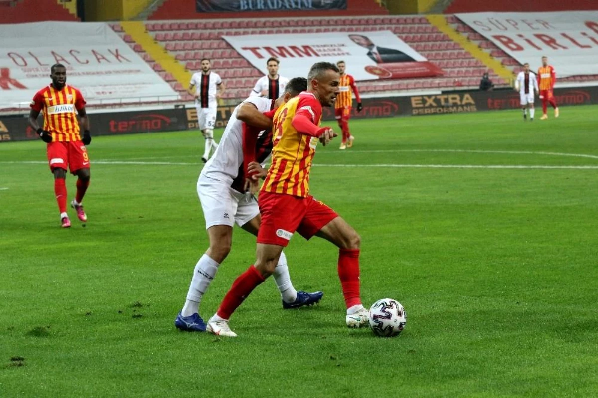 Süper Lig: Hes Kablo Kayserispor: 0 - Fatih Karagümrük: 0 (Maç sonucu)