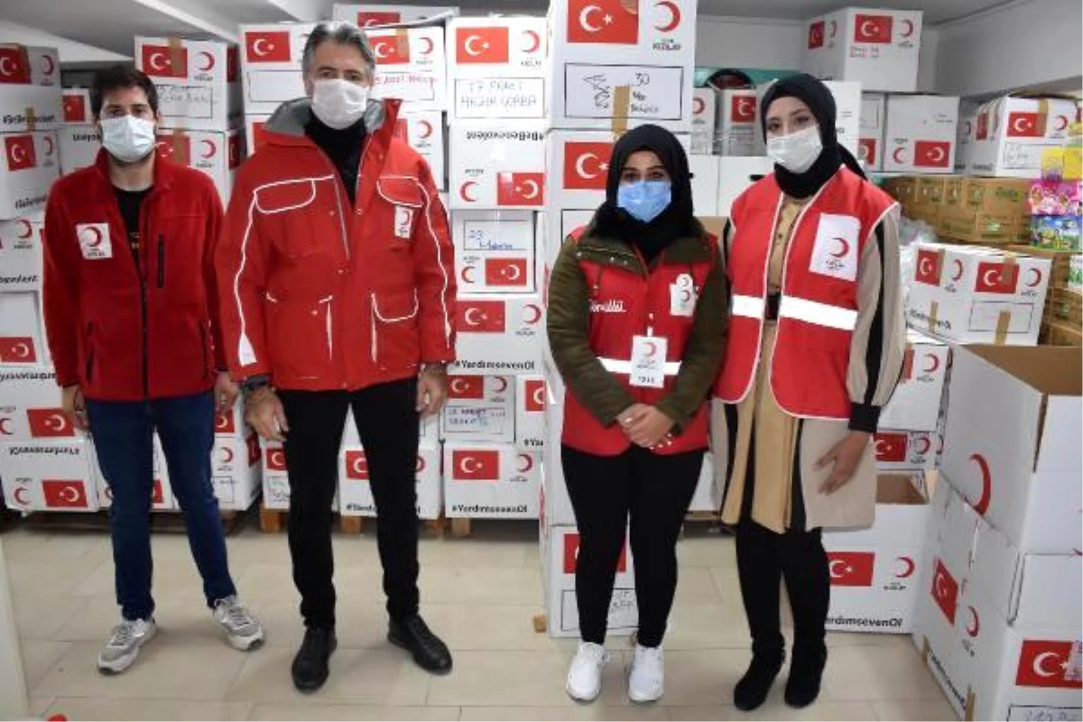 Yabancı gönüllüler, depremzedeler için seferber oldu
