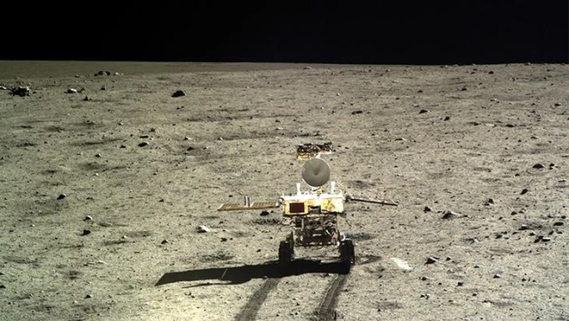 Çin'in örnek toplamak üzere fırlattığı Chang'e 5 uzay aracı Ay'a indi