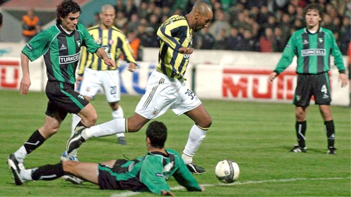 Denizlispor, Fenerbahçe\'nin 2006 yılında şampiyonluğu kaybettiği maçı paylaştı