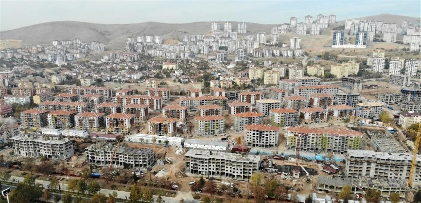Hem yıkım, hem yapım çalışması sürüyor, bir mahalle 2 bin 251 konutla hızla dönüşüyor