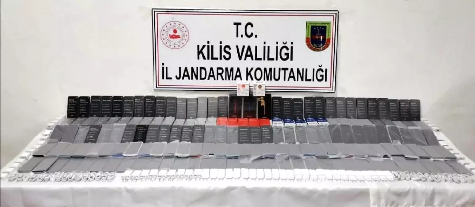 Kilis\'te kaçak cep telefonları ele geçirildi