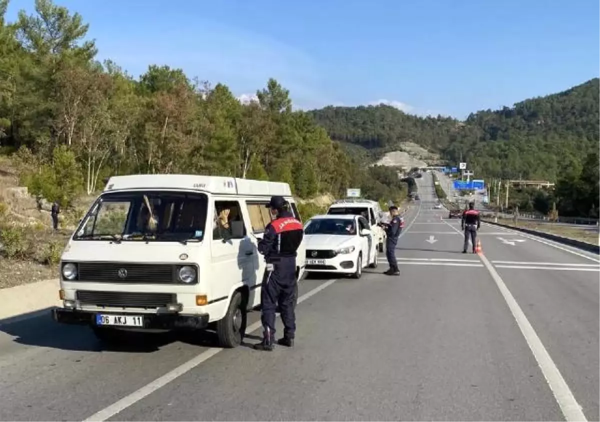 Son dakika haberleri: Muğla\'da jandarmanın koronavirüs denetiminde ceza yağdı