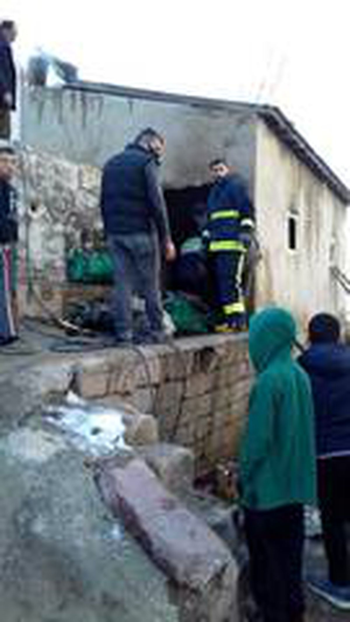 Özalp ilçesinde tandır evi yandı