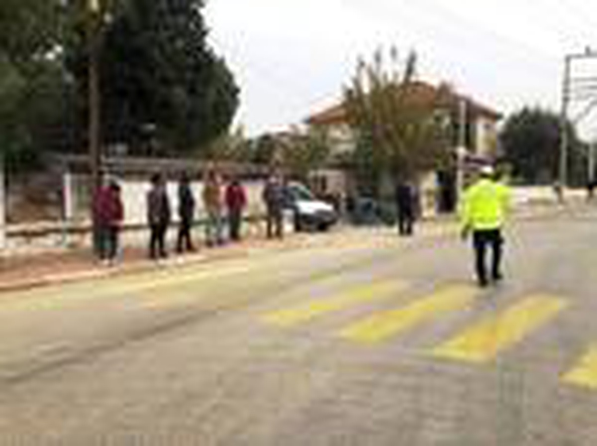 Sarıgöl\'de yaya geçitlerde geçiş uygulaması
