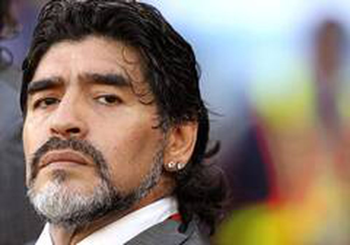 Savcılık soruşturması kapsamında Maradona\'nın psikiyatristinin evine baskın düzenledi