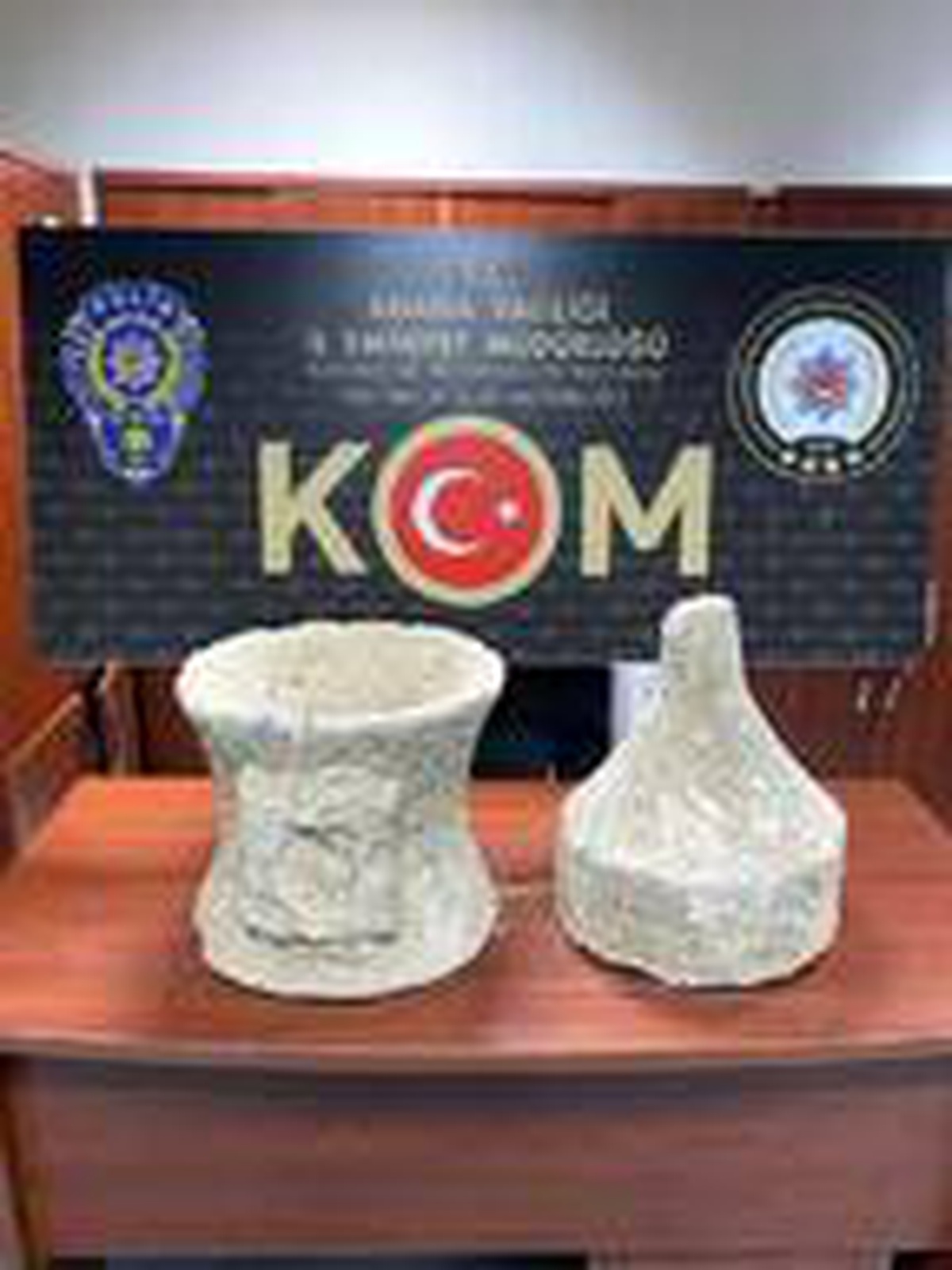 Son dakika haber... Adana\'da kamyonetin kasasında tarihi eser kaçakçılığı