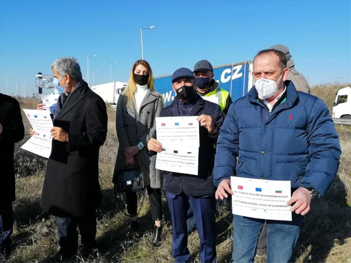Bulgaristan\'da nakliyecilerden uzun süren işlemlere karşı protesto