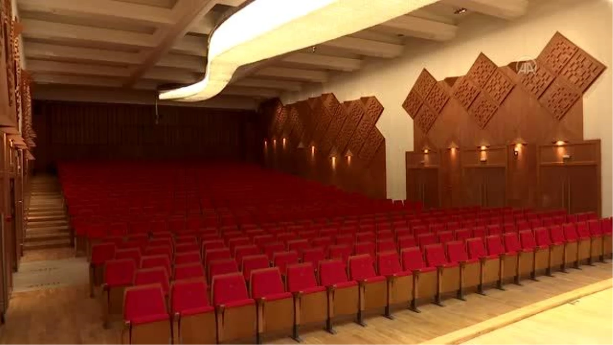Devlet Çoksesli Korosu sezonun ilk konserini Tarihi CSO Salonu\'nda gerçekleştirecek (2)