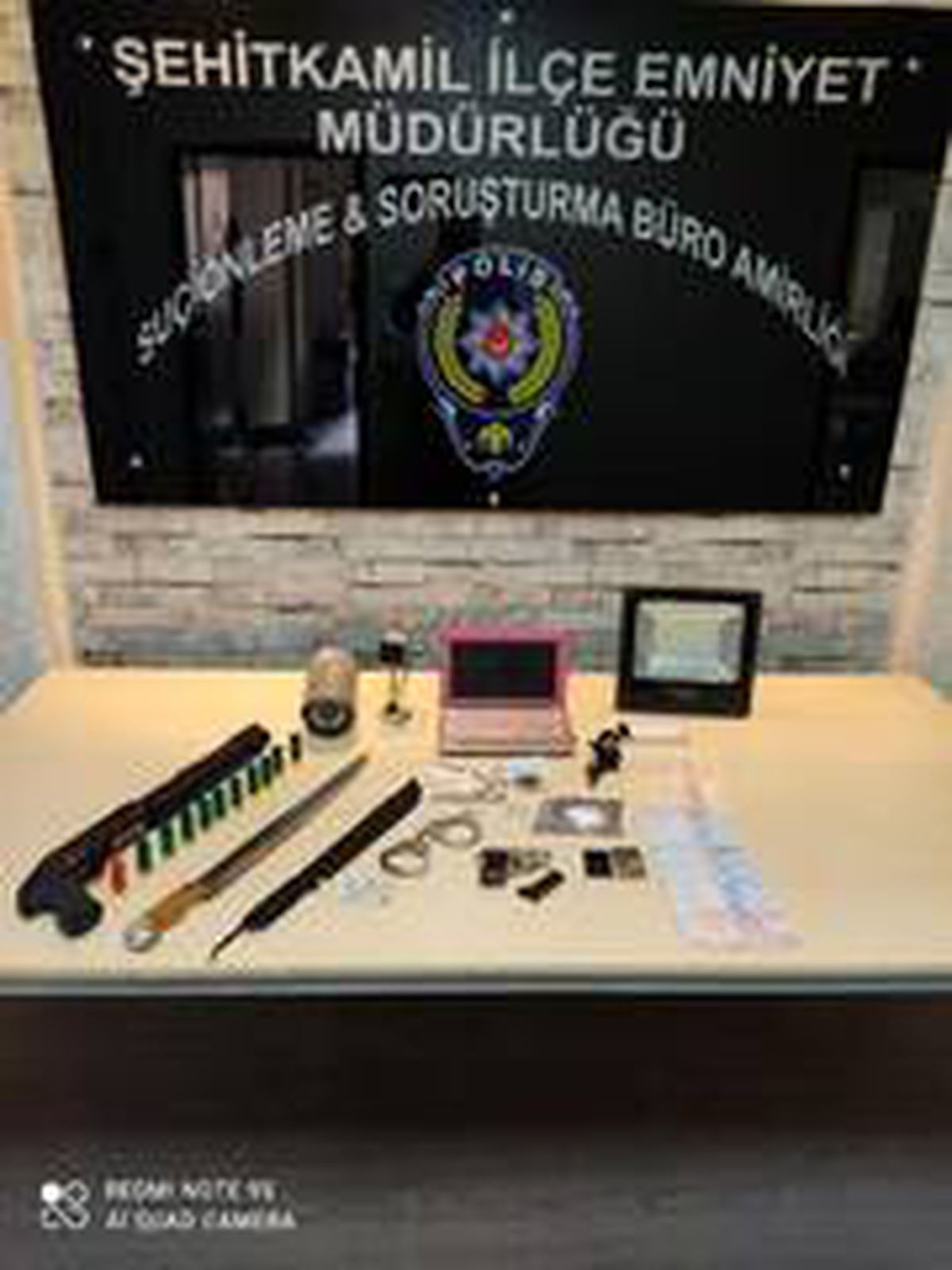 Polis uyuşturucu tacirlerine göz açtırmıyor