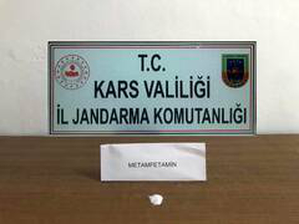 Son dakika haberi... Sarıkamış\'ta Jandarma uyuşturucu tacirlerine göz açtırmıyor