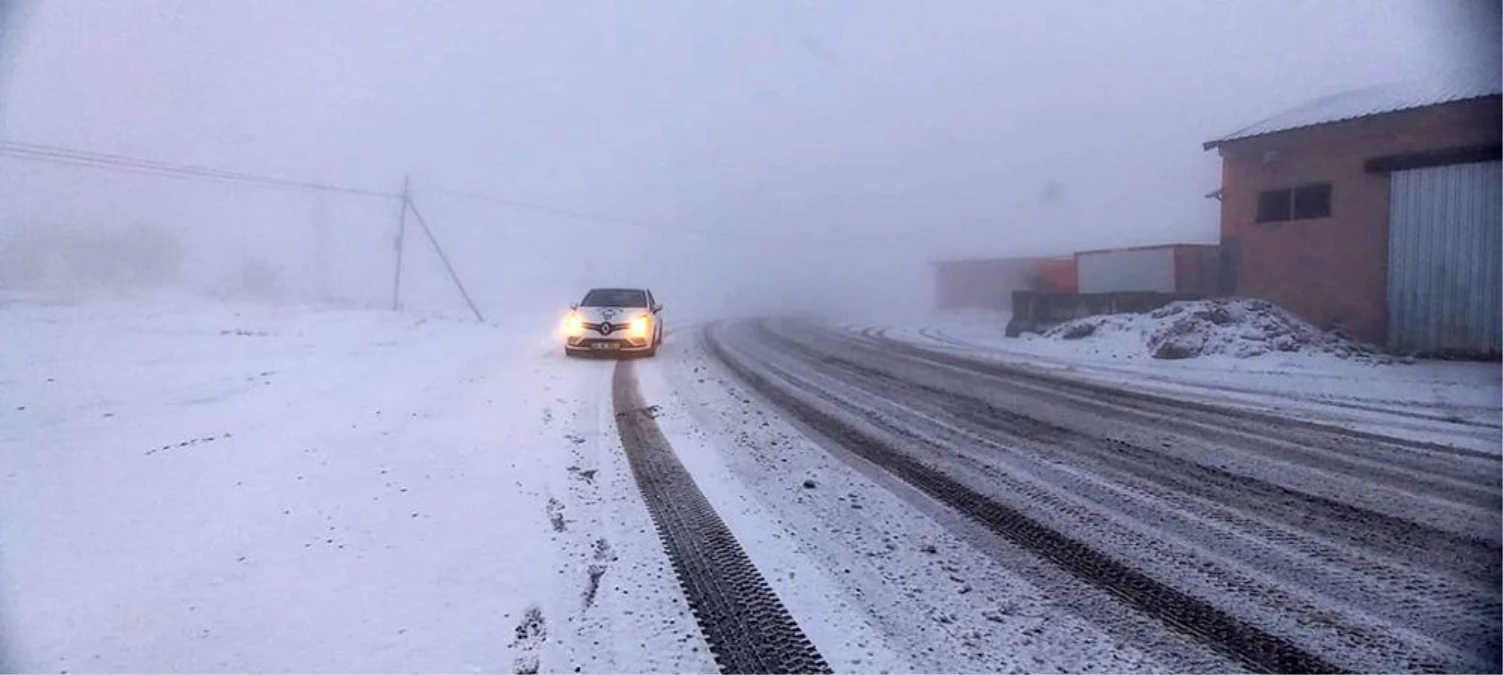 Tunceli\'de kar 56 köy yolunu ulaşıma kapattı