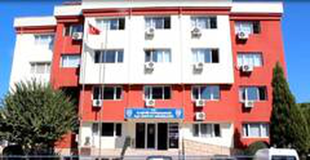 Alaşehir\'de araması olanlara operasyon: 14 gözaltı