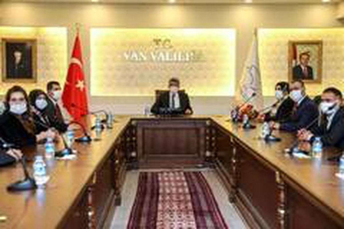 Vali Bilmez, engelli derneklerinin temsilcilerini kabul etti