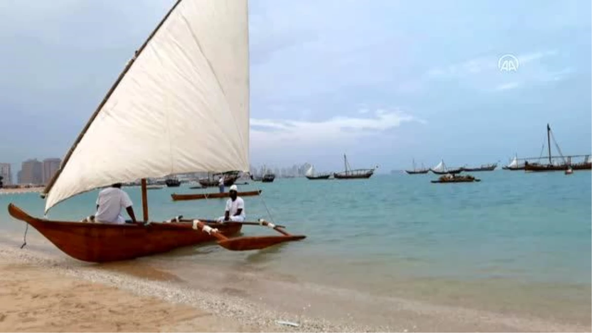 Katar\'da Geleneksel Ahşap Tekne Festivali, katılımcıları geçmiş zamanda yolculuğa çıkarıyor