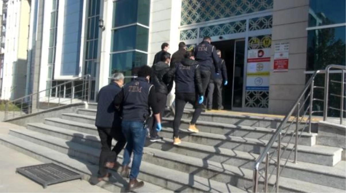 Kırşehir merkezli 3 ilde FETÖ operasyonu: 4 gözaltı