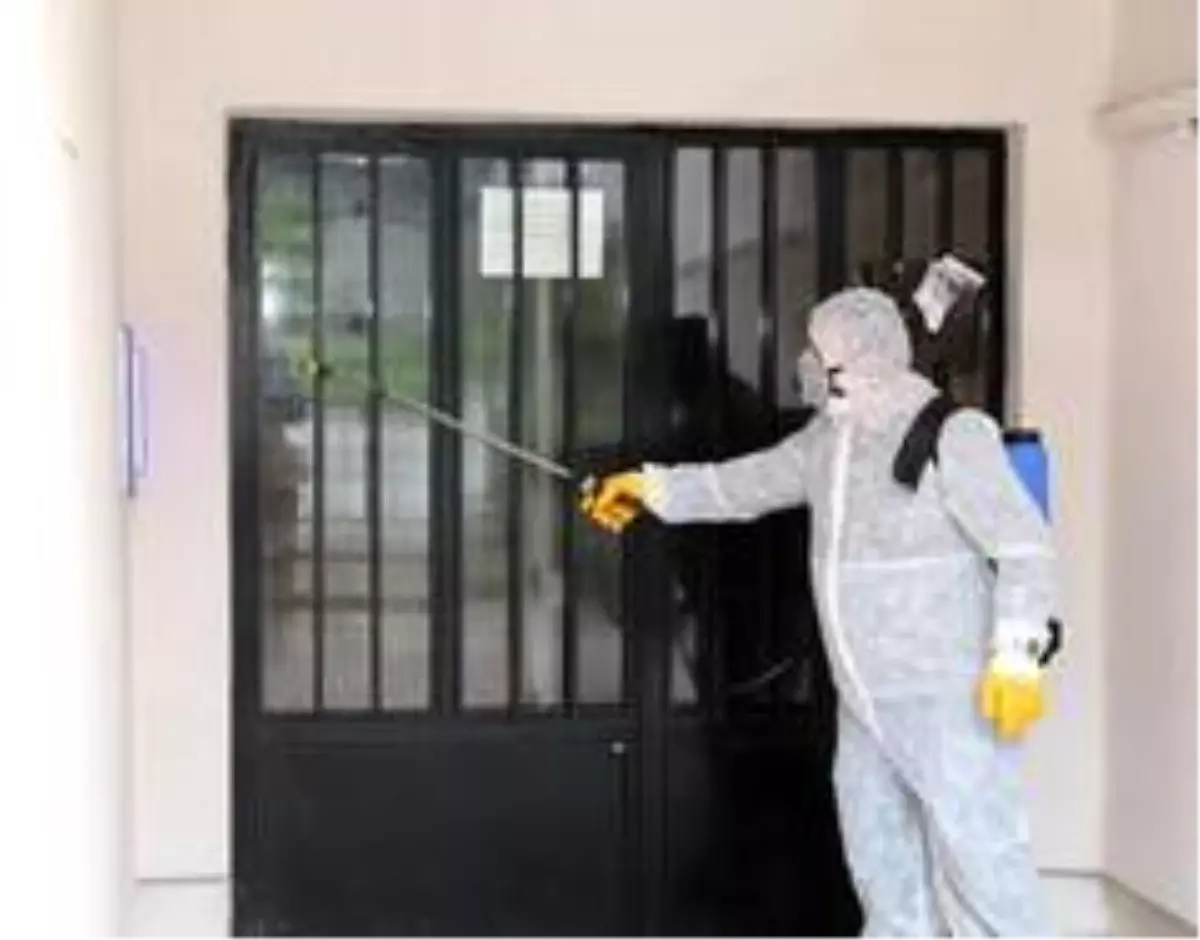 Mudanya\'nın dört bir yanı dezenfekte ediliyor