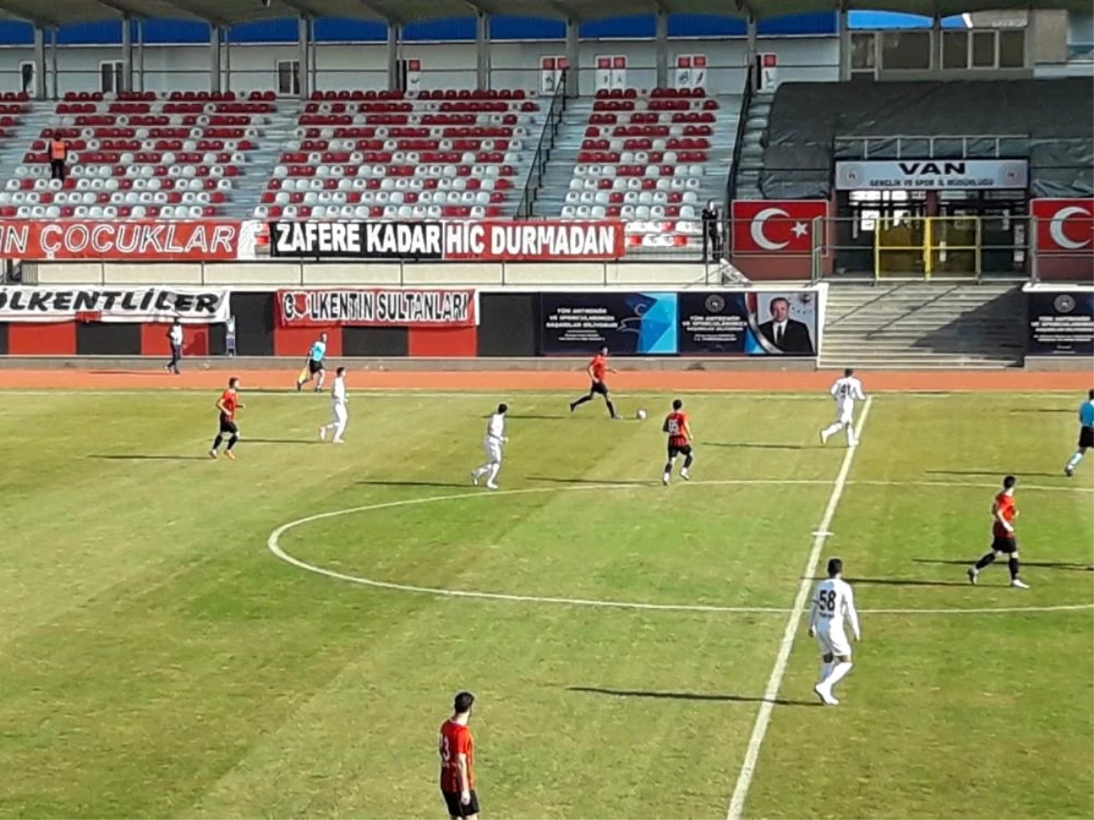 TFF 2. Lig: Vanspor FK: 2 Serik Belediyespor: 2