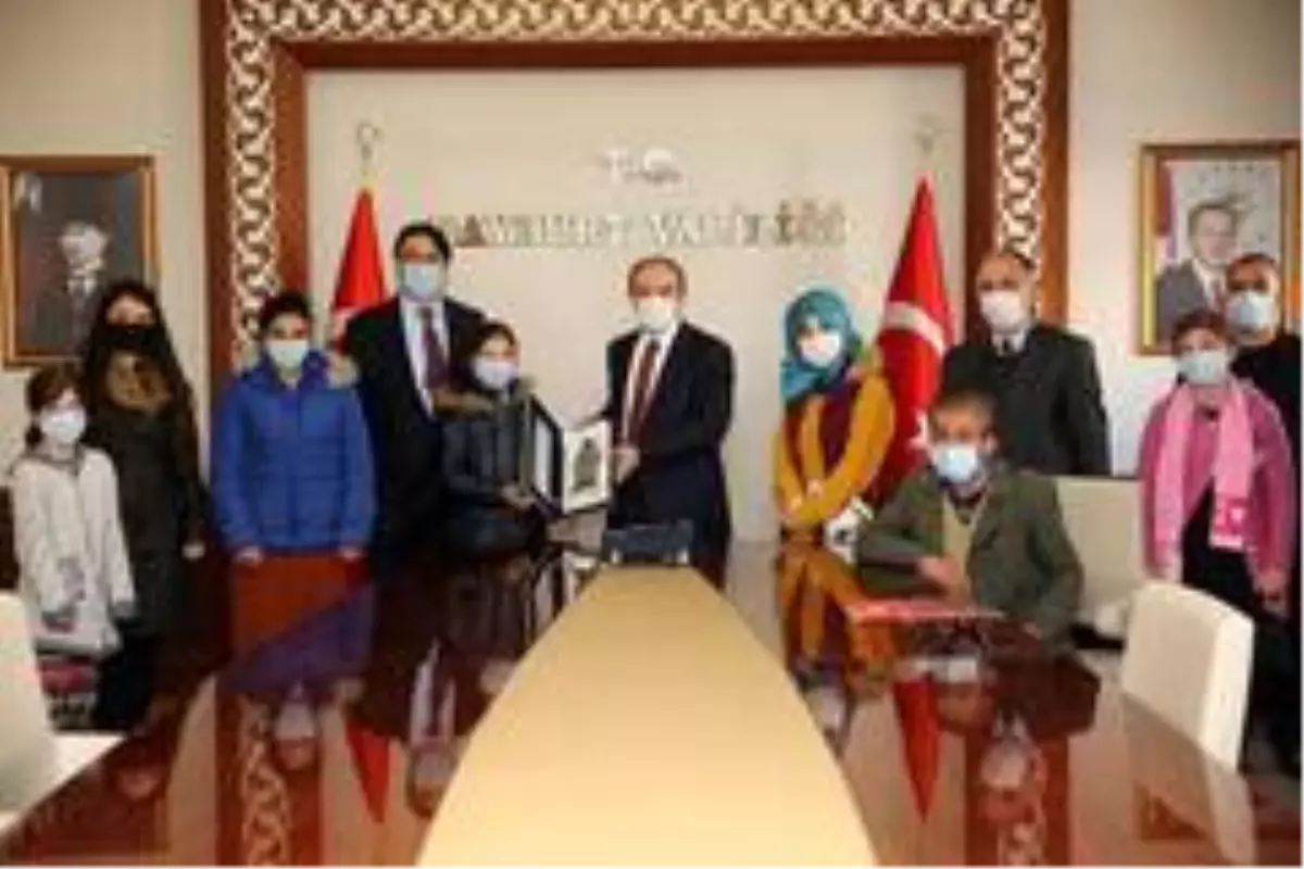 Vali Cüneyt Epcim\'e, 3 Aralık Dünya Engelliler Günü ziyareti