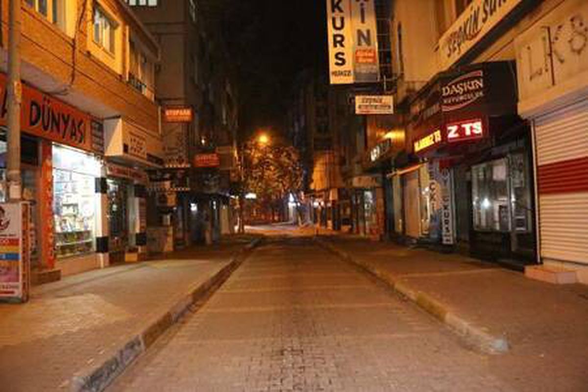 Adıyaman\'da kısıtlamada sokaklar boş kaldı
