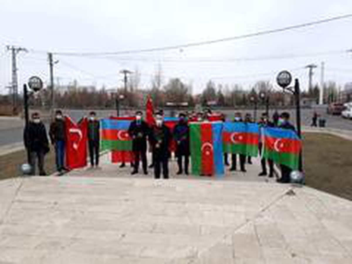 Son dakika haberi... Azerbaycan Kars Başkonsolosluğu, Karabağ şehitlerini andı