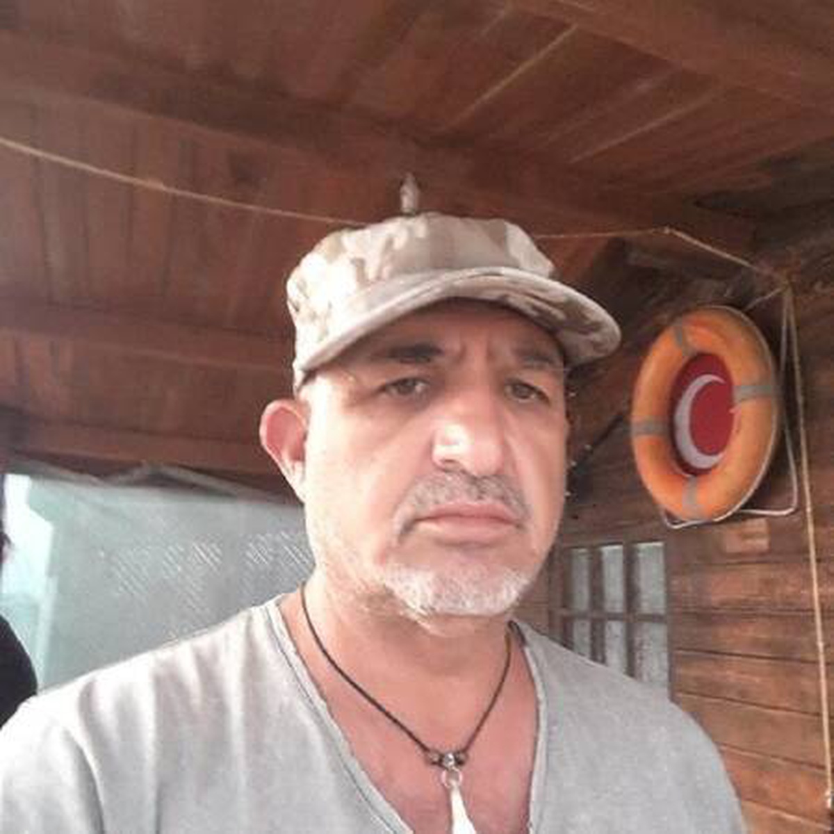 Cansız bedeni Yunan adasında bulunan Abay, toprağa verildi