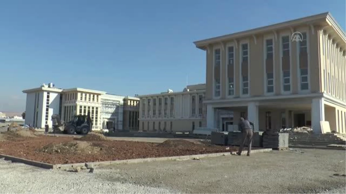 Cizre Belediyesi modern hizmet binasına kavuşuyor (2)