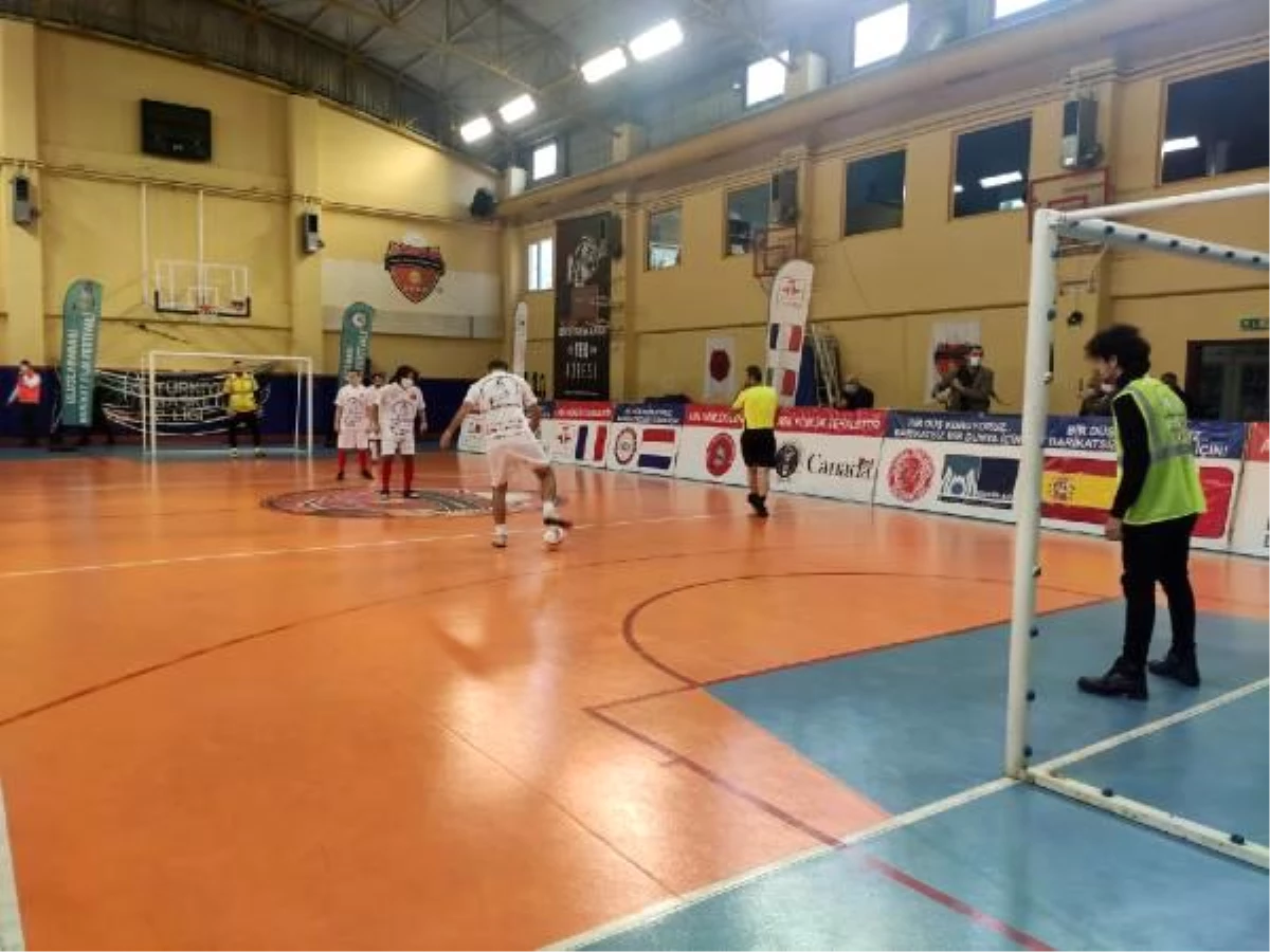 Görme engellilerden FUTSAL müsabakası